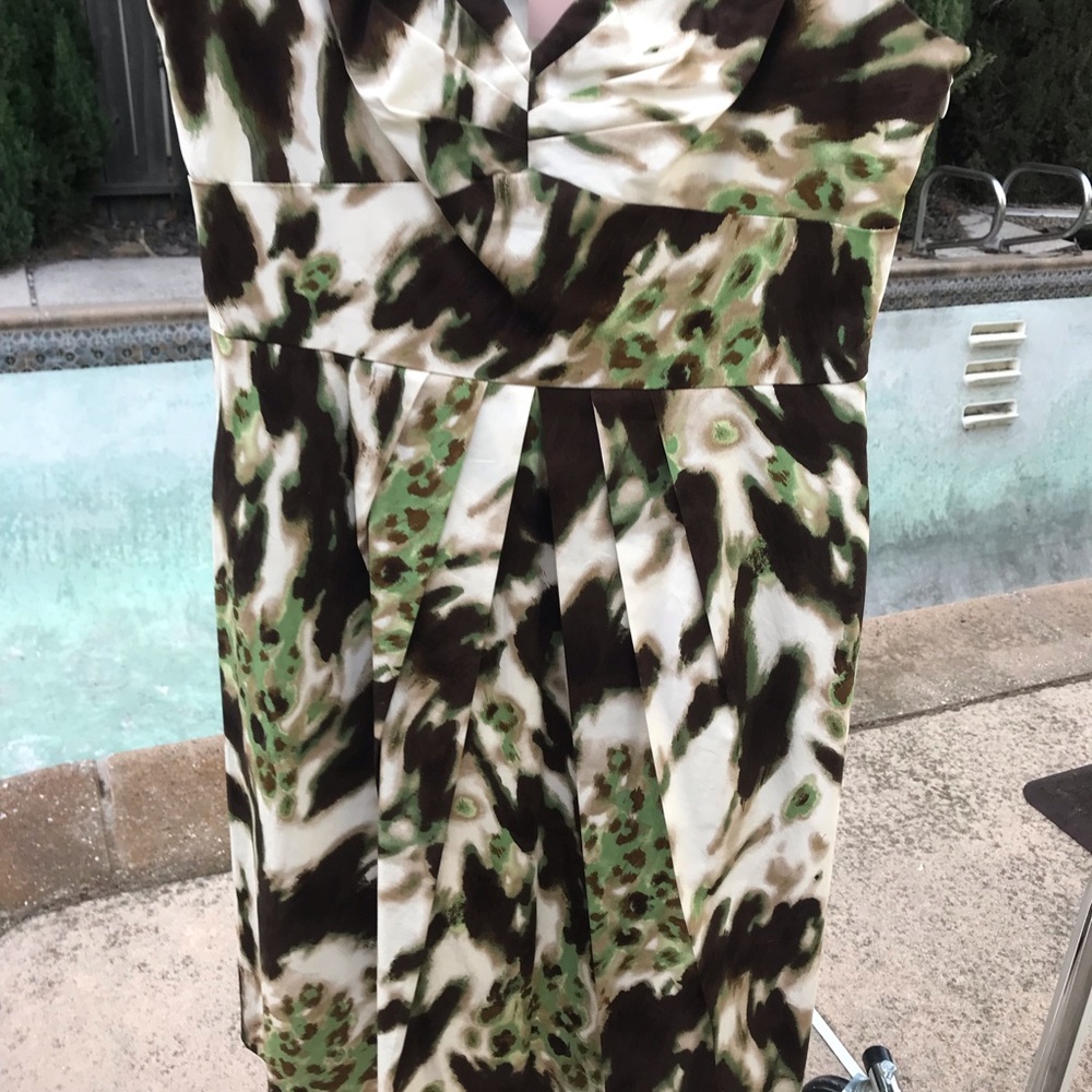 Banana Republic Green and Brown Abstract Midi Dress - Picture 4 of 9